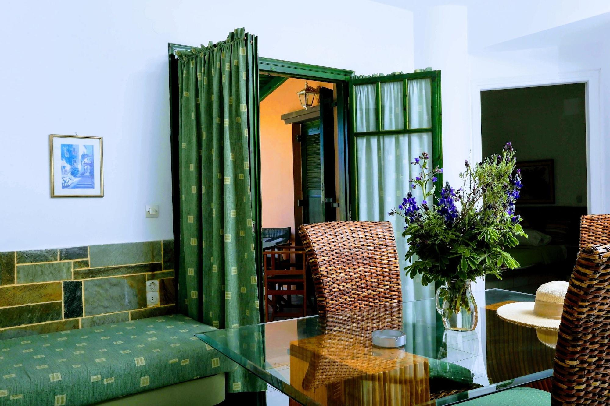 Aquarius Exclusive Hotel - Breakfast And Meal Included Ираклион Экстерьер фото