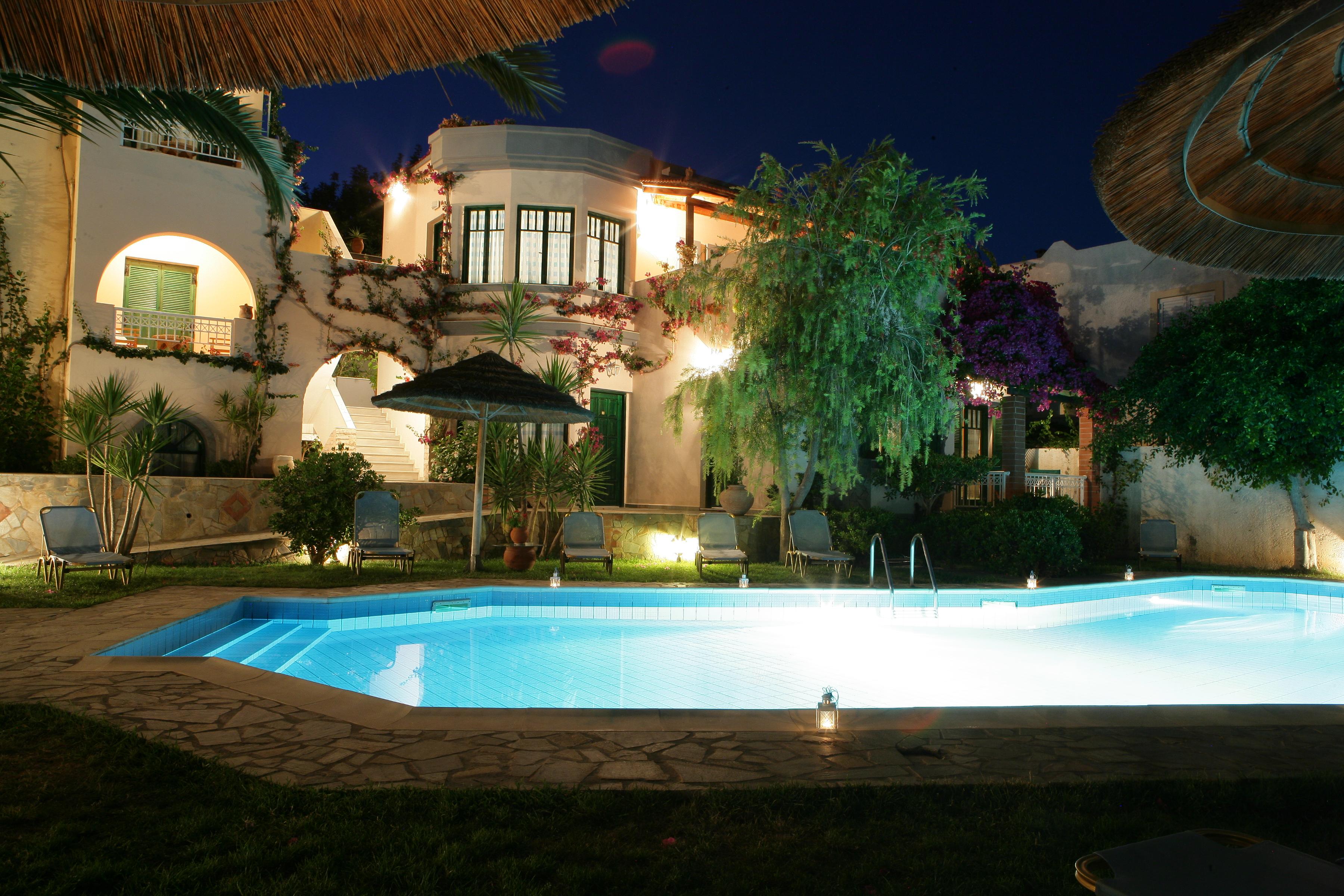 Aquarius Exclusive Hotel - Breakfast And Meal Included Ираклион Экстерьер фото